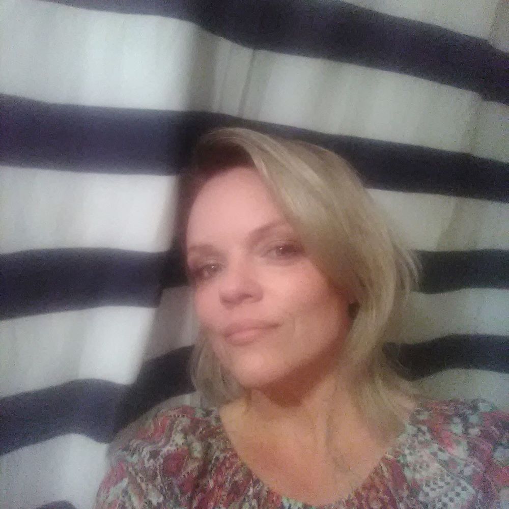 Meet your Posher, Misti - Picture 1 of 1